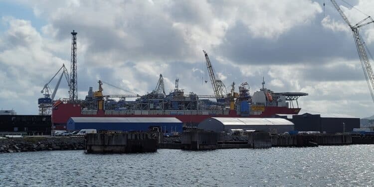 (+) Investornytt erfarer «Jotun kan bli utsatt»