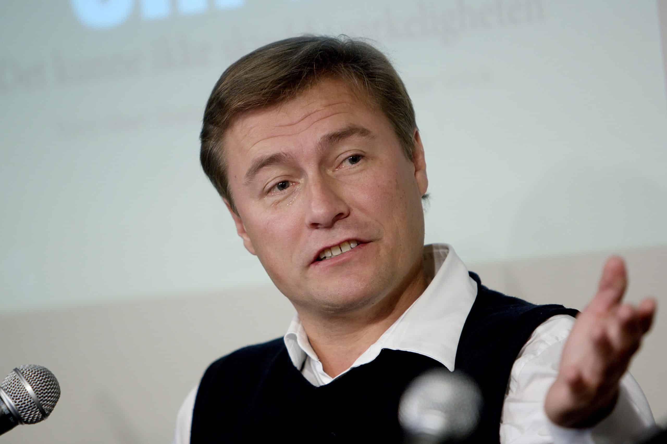 Idar Vollvik møter i retten – må svare for feilmerking av munnbind