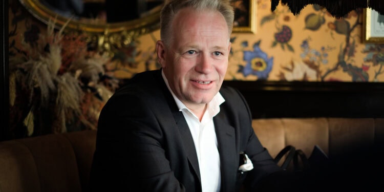 Alexander Hagen før børsnotering: — Vi skal slå bitcoin