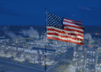 Tilbudsutsiktene veier ned oljepris- oljelagrene øker