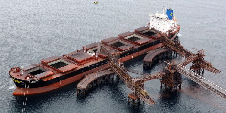 Toppsjef i norsk rederi går av