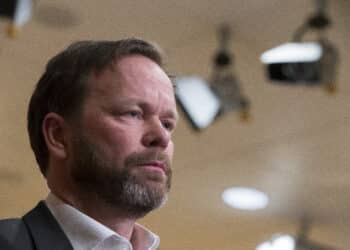 Norsk Hydro nedbemanner med 750 ansatte