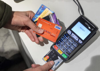 Økonomien føles trangere for unge aleneboende og enslige foreldre