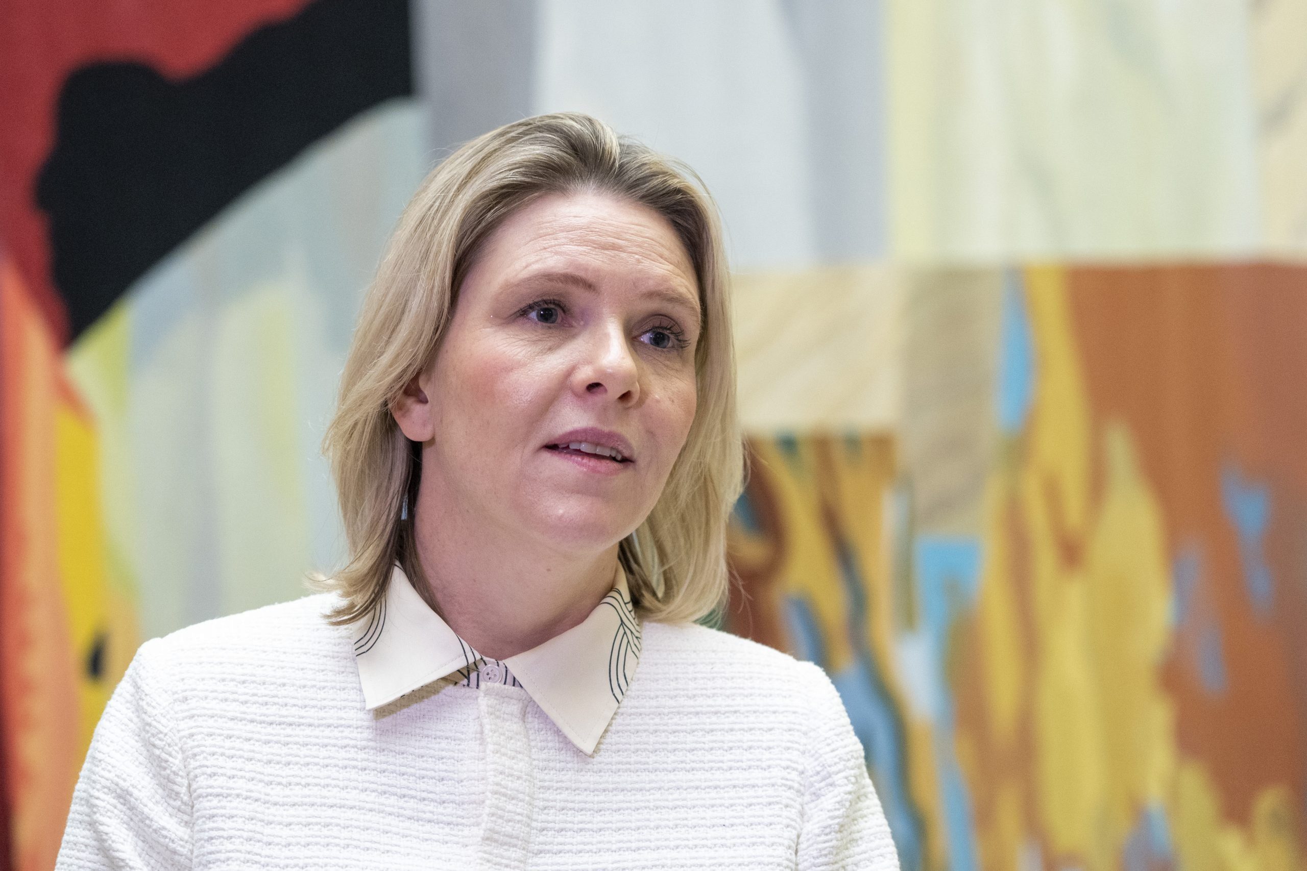 Listhaug frykter at familier må bruke feriepengene for å få endene til å møtes