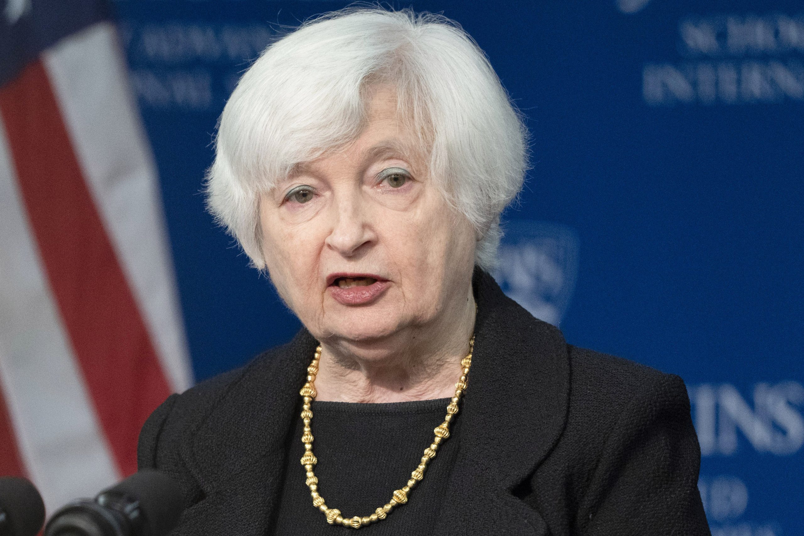 Yellen advarer mot gjeldsforhandlinger under tvang