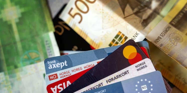 Undersøkelse: Folk frykter rentetoppen, dyrere mat og høyere strømpriser