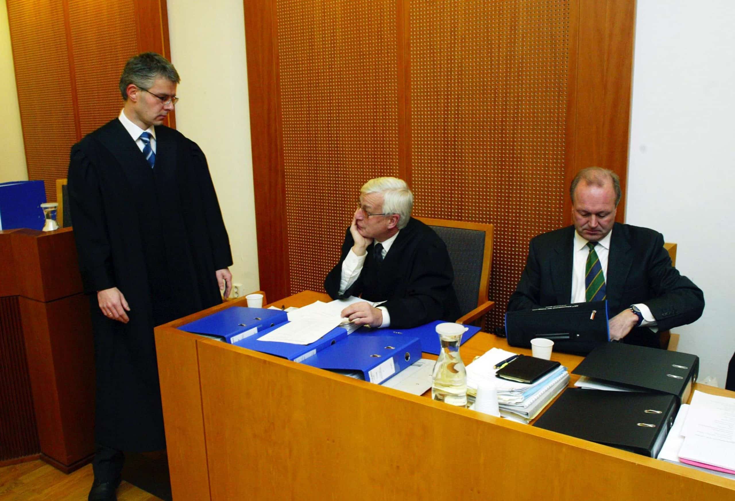 To personer dømt til fengsel for innsidehandel