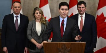 Trumps tollsjokk skaper markedsuro – Bitcoin og Palantir i fokus