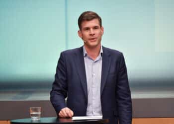 Rapport: Oljefondet investerer i selskaper som er involvert i atomvåpen