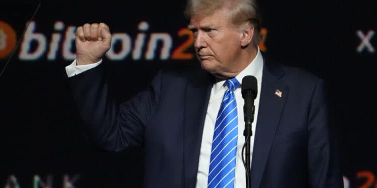 Trump sender Bitcoin til $100.000: En ny æra for kryptovaluta