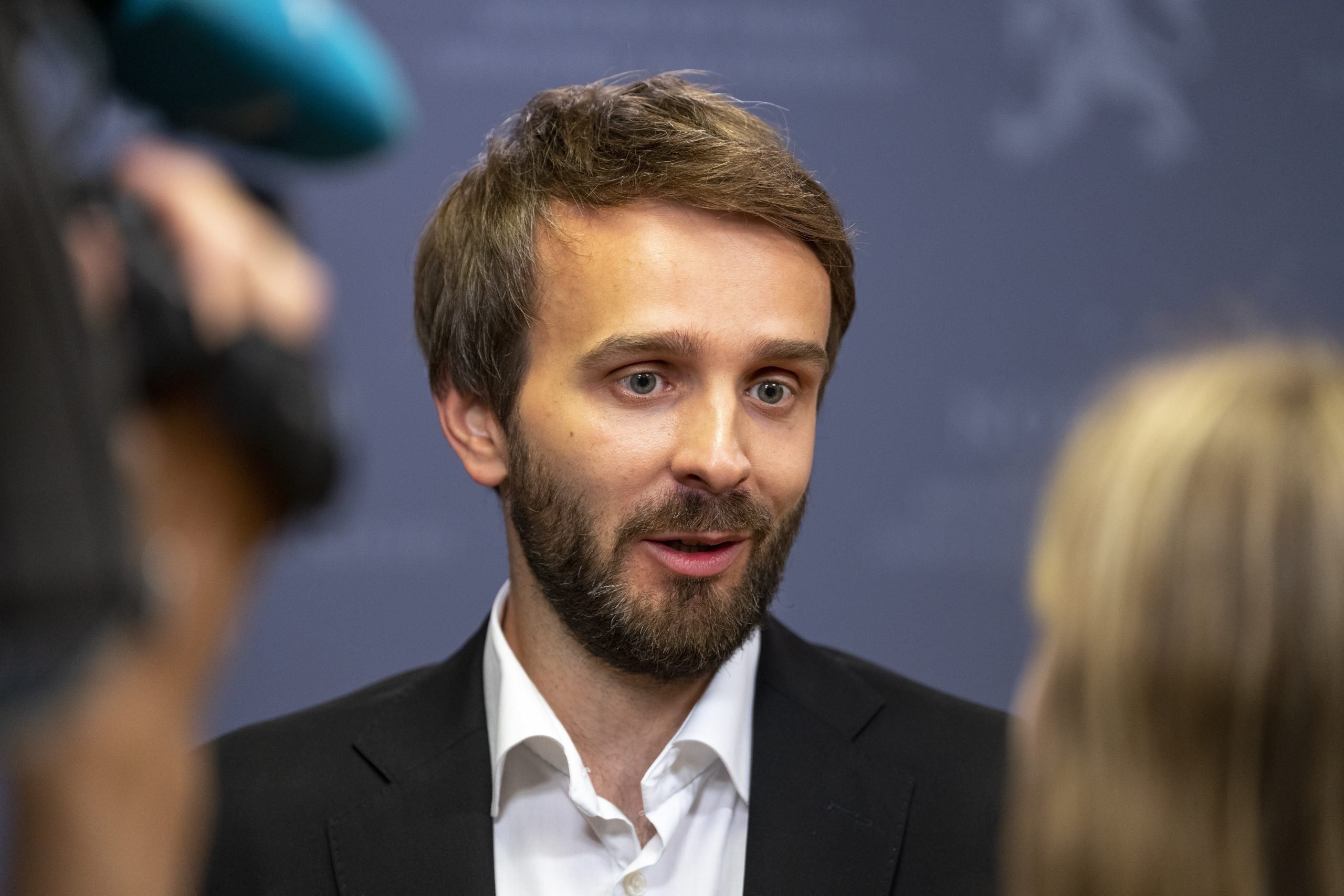 Vestre mener norsk batteriproduksjon kan sysselsette titusenvis