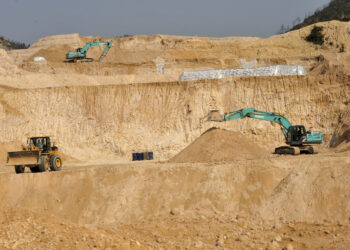 Kina letter på eksportrestriksjoner på jordarter