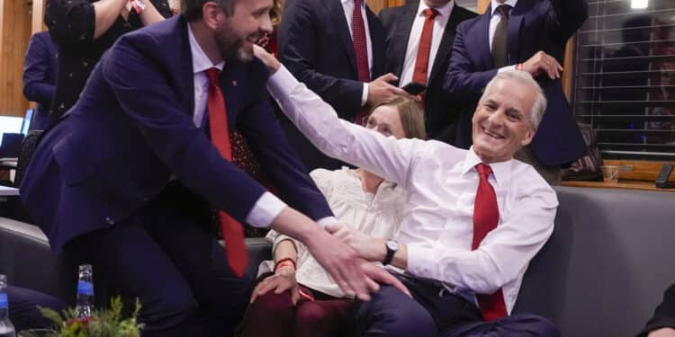 Prognoser: Klar rødgrønn valgseier