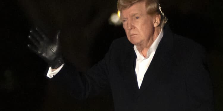 Trumps Put: Veksten kollapser, Staten byr på Bitcoin