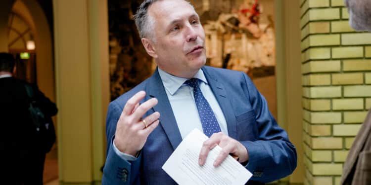 Norge kjøper missiler og luftvern for nesten tre milliarder kroner