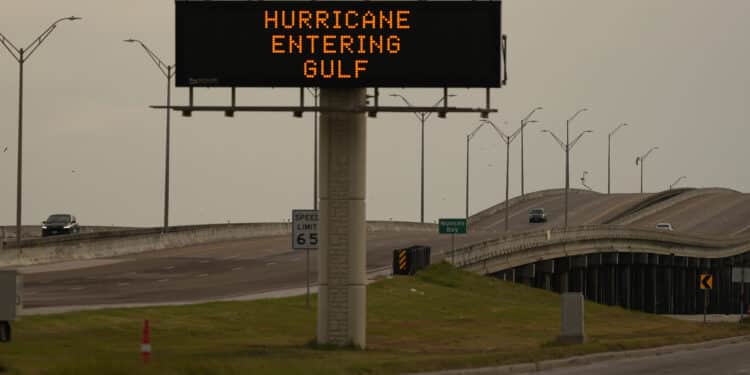 Orkanen Beryl nærmer seg Texas’ oljehovedstad