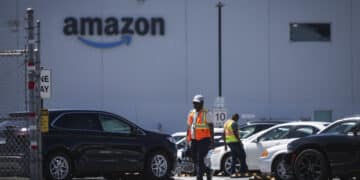 Amazon raser i førhandelen – markedsuro etter skuffende fremtidsutsikter