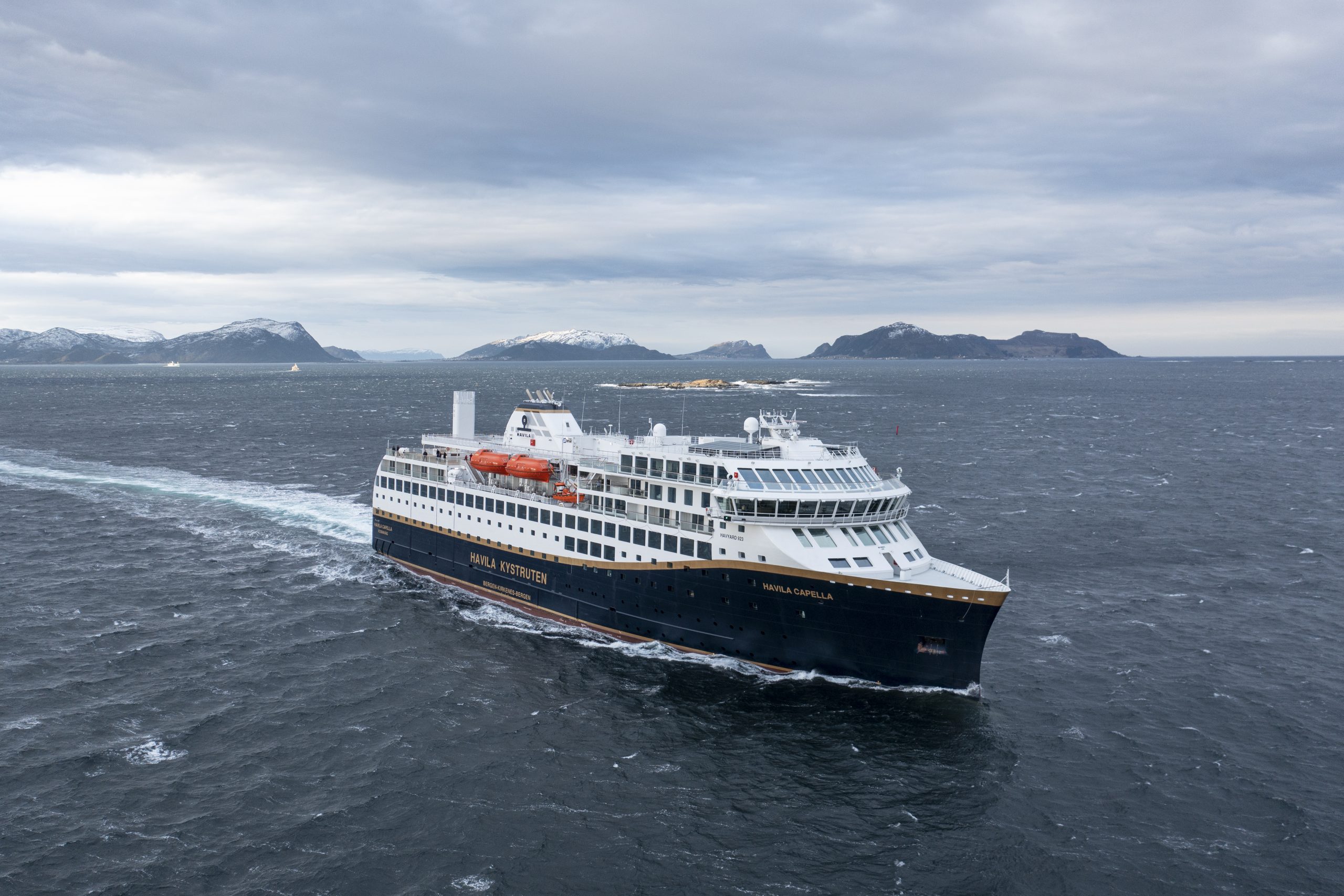 (+) Sanksjonshindrede skipspassasjerer er fortsatt strandet i Bergen