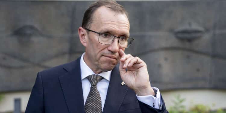 Ukraina er den mest akutte trusselen for Nato. Men på sikt kan klimatrusselen bli den største for global sikkerhet, sier utenriksminister Espen Barth Eide.