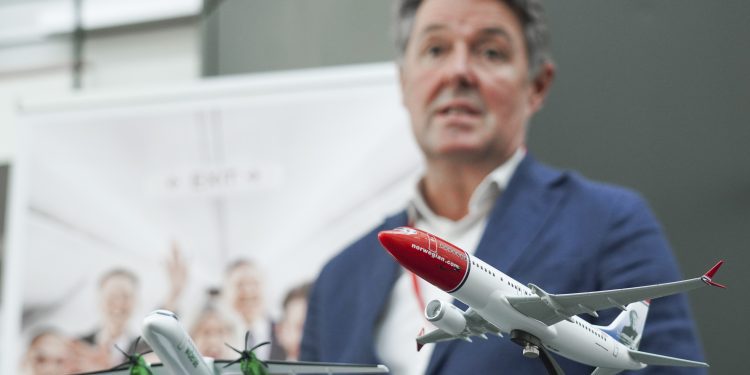 Norwegian kjøper Widerøe