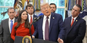 Wall Street stenger opp fra dagens laveste nivåer