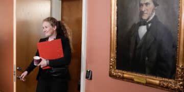 Tømming av fremtidsfondet: Et revidert budsjett som rammer verdiskaperne