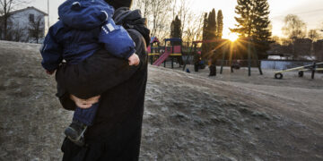 Røde Kors: Norske barnefamilier mangler mat og klær