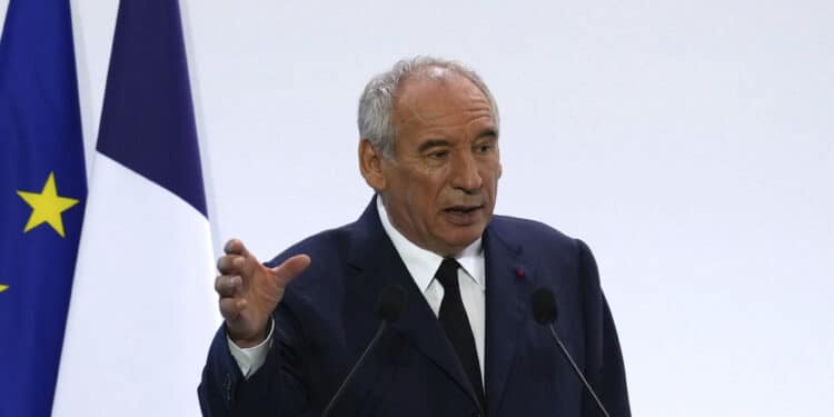 Regjeringskrise skaper frykt for fransk økonomi