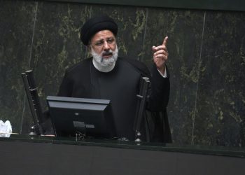 Irans industriminister fikk sparken