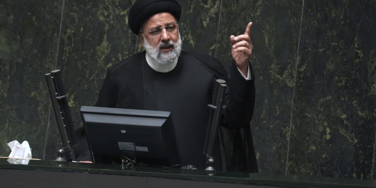 Irans industriminister fikk sparken