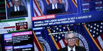 Markedene stuper og bråstans i økonomien: Må Fed skifte kurs?