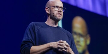 Daniel Ek trekker seg som Spotify-sjef