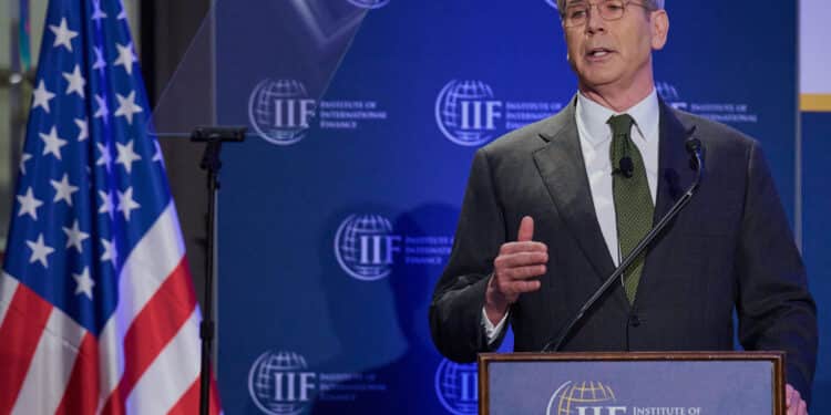 Bessent retter hard kritikk mot «woke» IMF og Verdensbanken