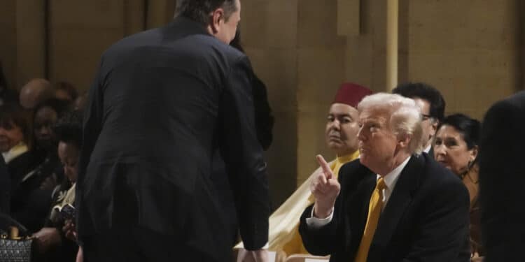 Nasdaq 20 000: Tesla og Google løfter Wall Street til nye rekorder