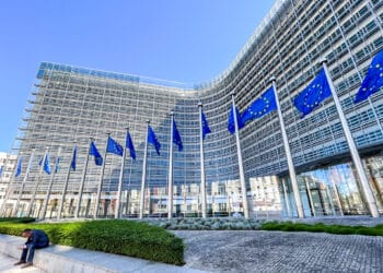 EU vurderer å trappe opp tollsvar mot USA