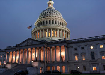 Føderal nedstenging i USA har begynt