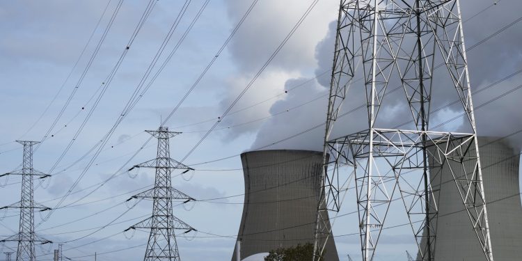 Stadig flere støtter utbygging av atomkraft, ifølge undersøkelse