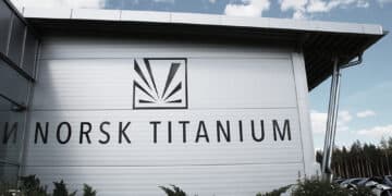 (+) DYBDEANALYSE AV NORSK TITANIUM 1/2