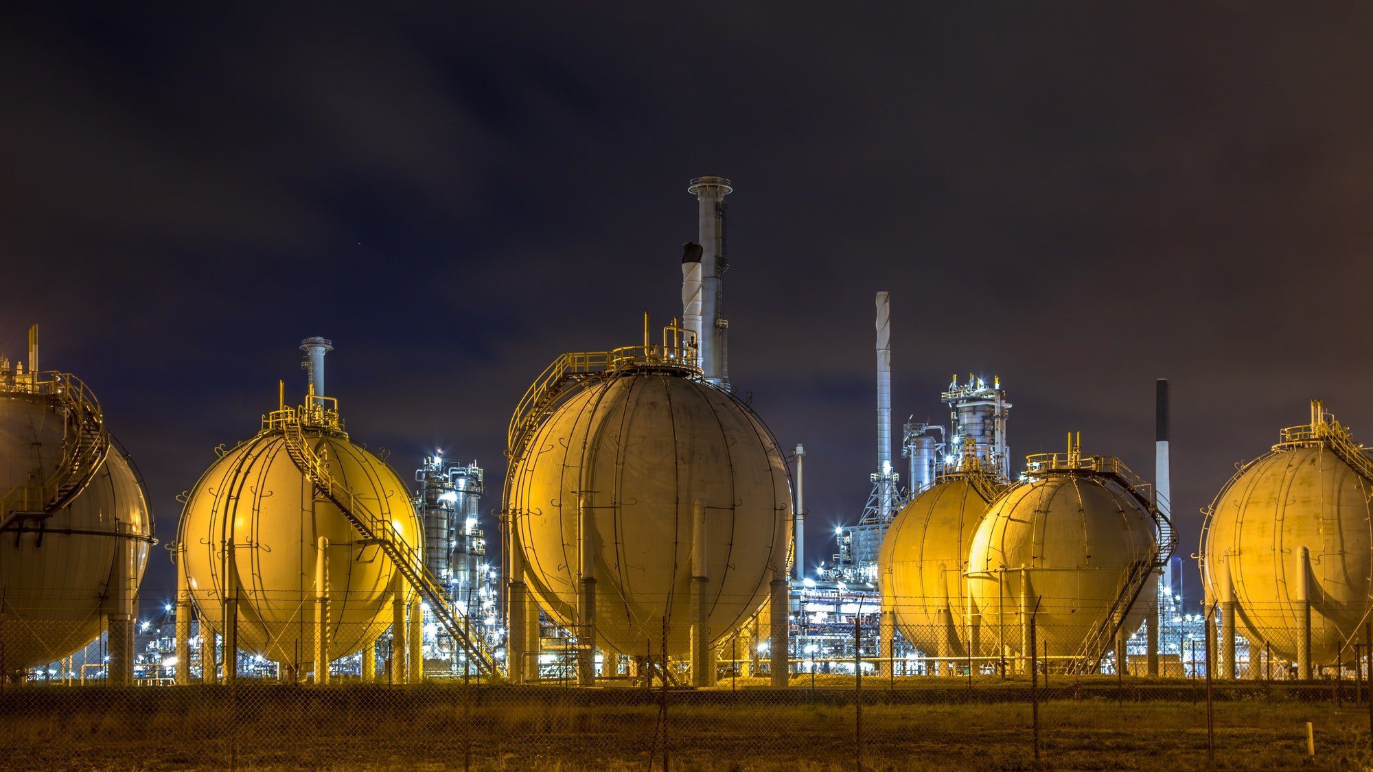 Liquid Natural Gas globe containers