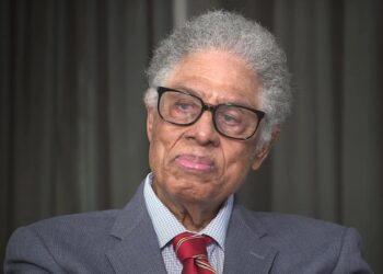 Hvorfor snakker ingen i Norge om Thomas Sowell?